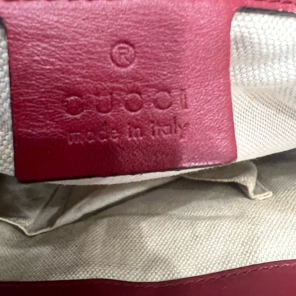 Gucci GG Canvas Lovely Shoulder Bag - Picture 11 of 16
